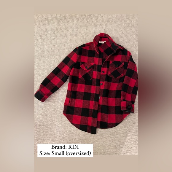 Womens shirt jacket in Buffalo red plaid Brand: RDI. Size small. Oversized - Picture 1 of 1